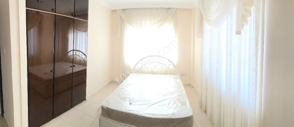 GIRNE MERKEZDE KASKAR BOLGESI, SUPER DEKORLU,MASRAFSIZ , GENIS 3+2 DAIRE , 135 M2 , KREDIYE UYGUN TEL : 0542 867 1000 ONER