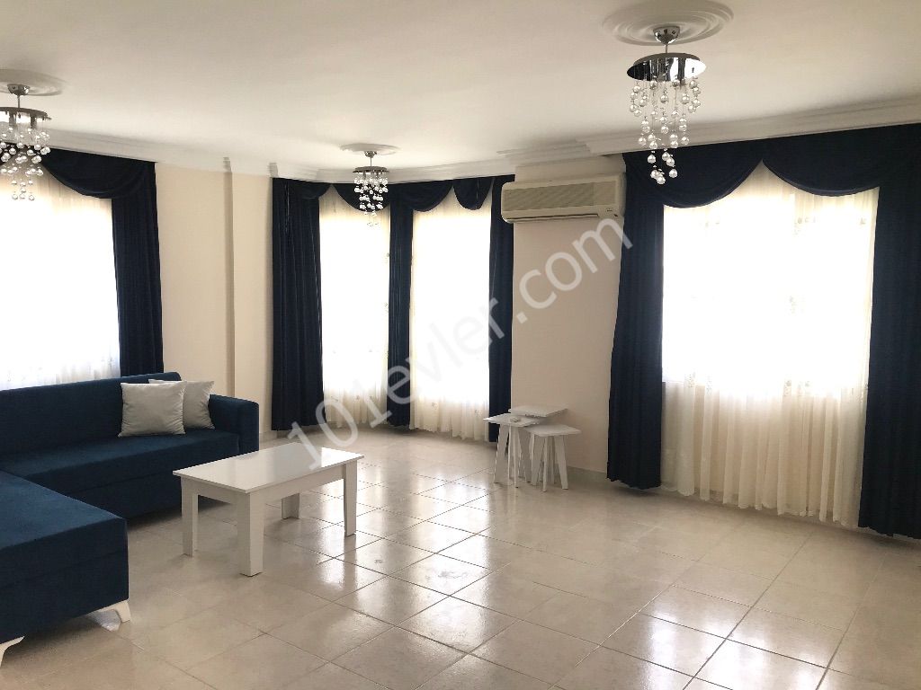 THE APARTMENT IS LOCATED IN THE CENTER OF KASKAR DISTRICT, WITH SUPER DECOR,NO COST, LARGE 3+2 APARTMENT , 135 M2, CREDIT CARD TEL : 0542 867 1000 ONER ** 