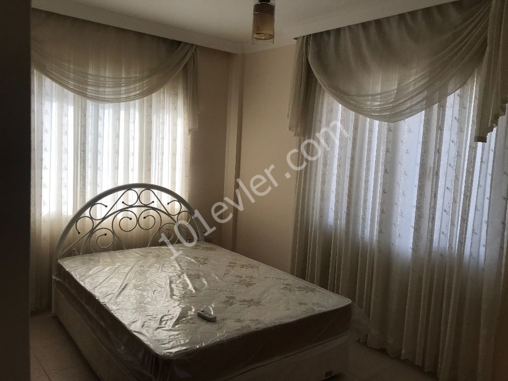 THE APARTMENT IS LOCATED IN THE CENTER OF KASKAR DISTRICT, WITH SUPER DECOR,NO COST, LARGE 3+2 APARTMENT , 135 M2, CREDIT CARD TEL : 0542 867 1000 ONER ** 