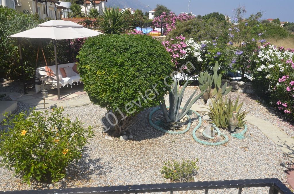 Villa For Sale in Alsancak, Kyrenia