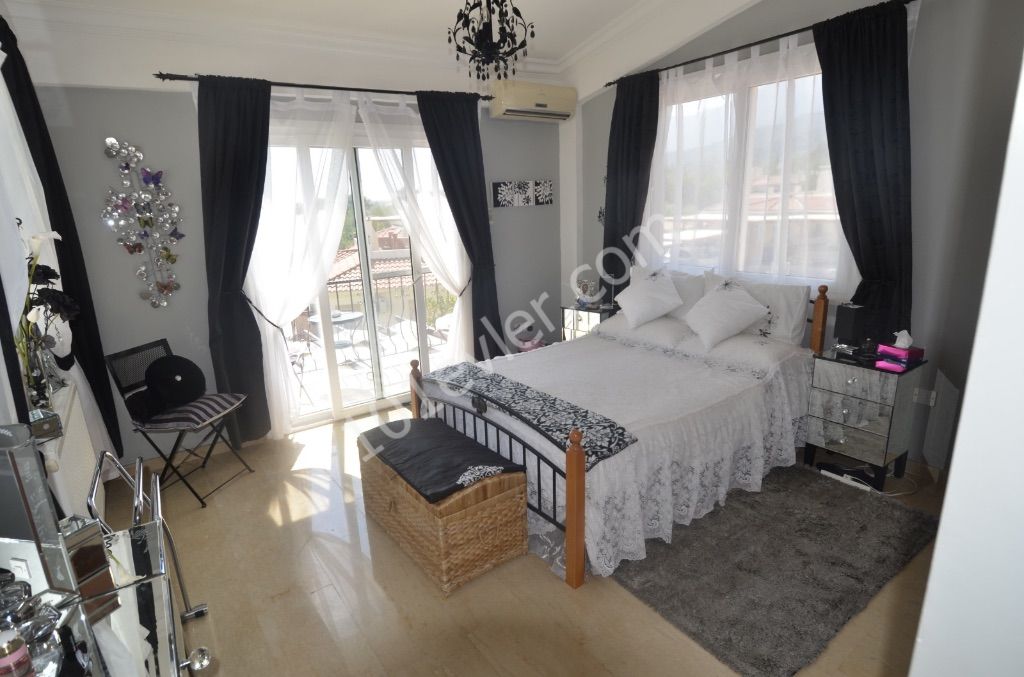 Villa For Sale in Alsancak, Kyrenia