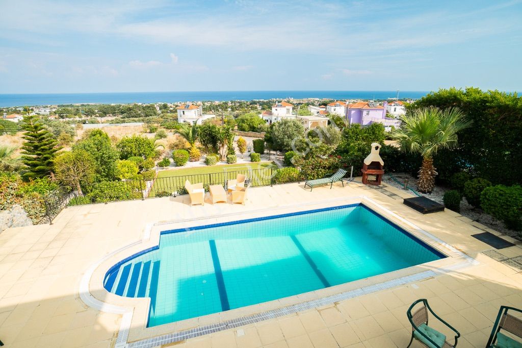 Villa For Sale in Karşıyaka, Kyrenia