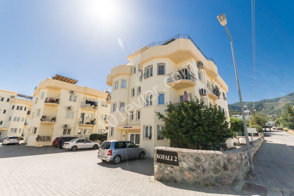 GIRNE ALSANCAK , HAVUZLU SITEDE , GENIS 3+1 DAIRE , HERYERE YAKIN , OTOPARK , ESYALI