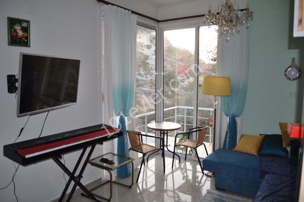 GIRNE-ALSANCAK , FULL FURNISHED 1+1 APARTMENT WITH SEA AND MOUNTAIN VIEWS, YOUR HUSBAND IS READY ** 