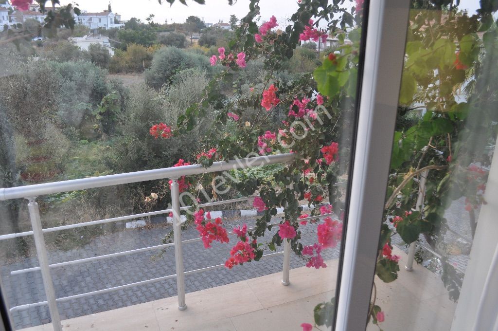 GIRNE-ALSANCAK , FULL FURNISHED 1+1 APARTMENT WITH SEA AND MOUNTAIN VIEWS, YOUR HUSBAND IS READY ** 