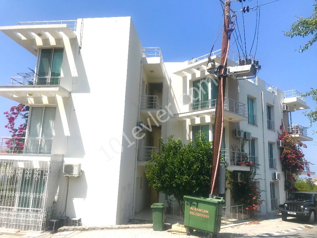 GIRNE-ALSANCAK , FULL ESYALI 1+1 DAIRE , DENIZ VE DAG MANZARALI , KOCAN HAZIR