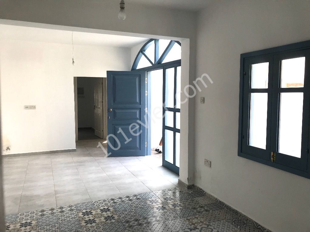 A COUNTRY CYPRUS HOUSE IN THE GIRNE TURK NEIGHBORHOOD , 3 BEDROOMS , TERRACE , GARDEN , CLOSE TO EVERYWHERE ** 