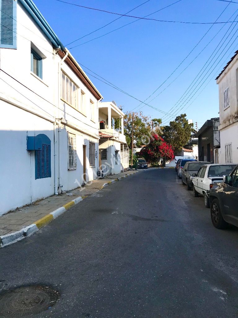 A COUNTRY CYPRUS HOUSE IN THE GIRNE TURK NEIGHBORHOOD , 3 BEDROOMS , TERRACE , GARDEN , CLOSE TO EVERYWHERE ** 