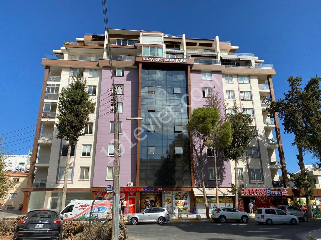 GİRNE MERKEZDE 3+1 FULL EŞYALI KİRALIK PENTHOUSE