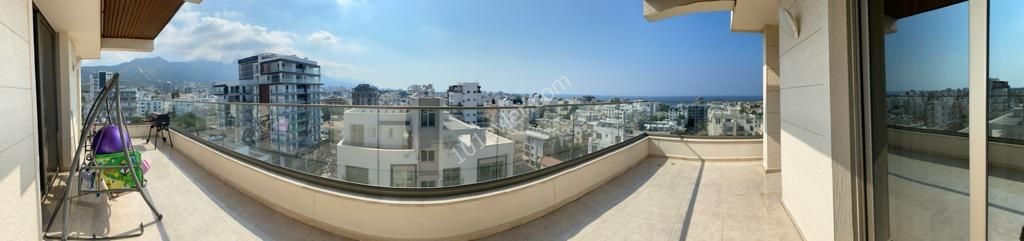 3+1 FULLY FURNISHED PENTHOUSE FOR RENT IN THE CENTER OF KYRENIA ** 