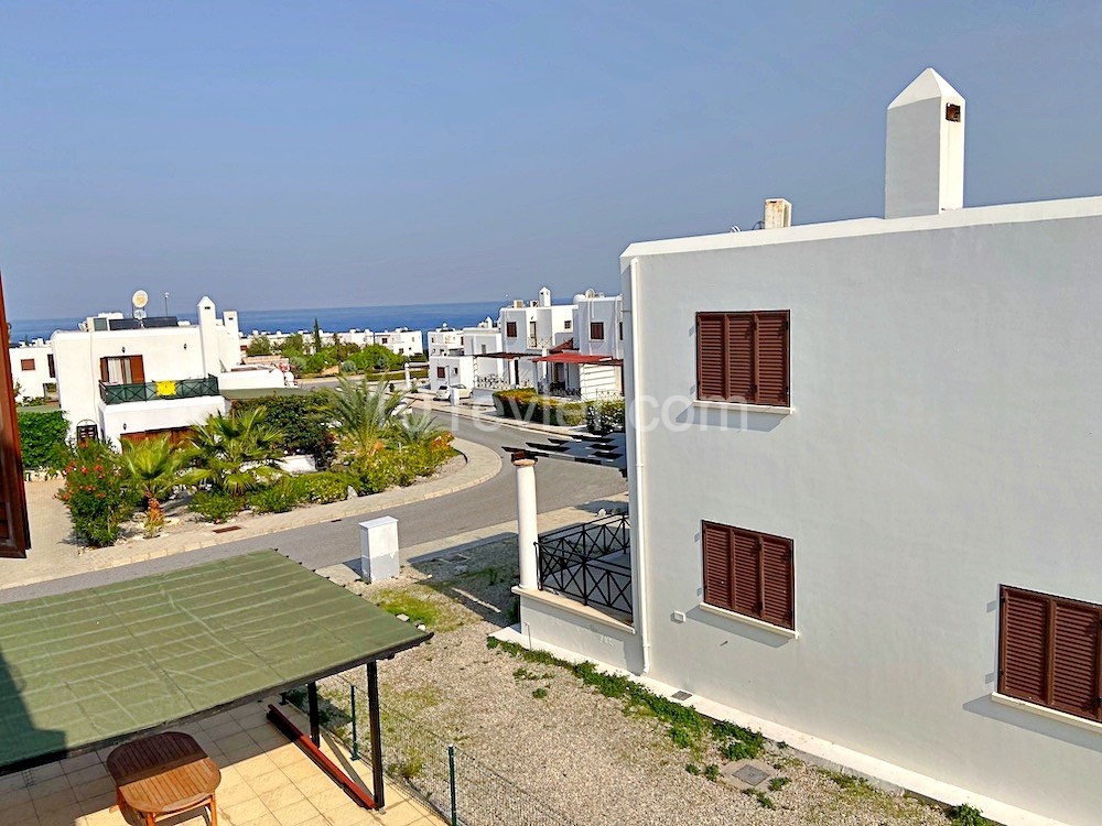 3 Schlafzimmer Villa direkt am Meer in Süßwasser ** 