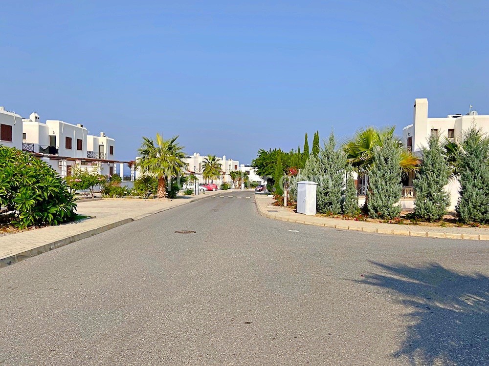 3 Schlafzimmer Villa direkt am Meer in Süßwasser ** 