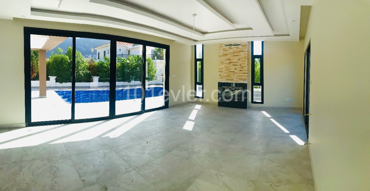 GIRNE CATALKOY , NEW VILLA WITH DETACHED POOL ,MODERN ARCHITECT , CLOSE TO EVERYWHERE , 4 BEDROOMS , 280 M2 , TEL : 0542 8671000 ** 