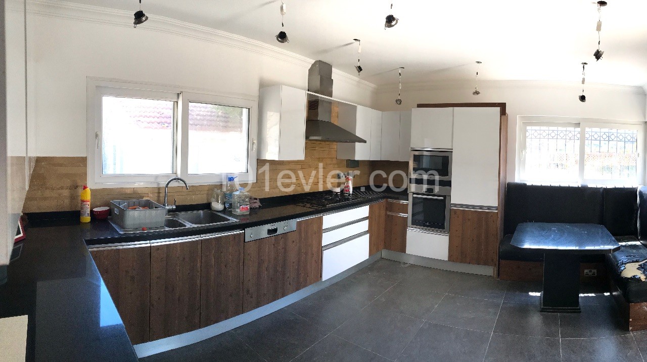 Villa For Sale in Çatalköy, Kyrenia