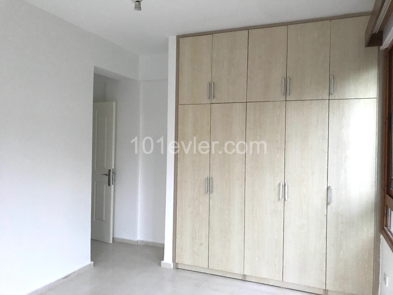 Flat To Rent in Zeytinlik, Kyrenia