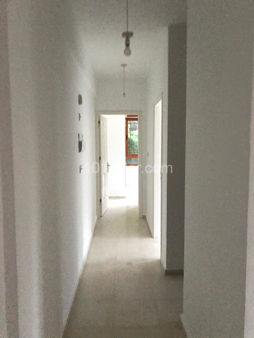 Flat To Rent in Zeytinlik, Kyrenia