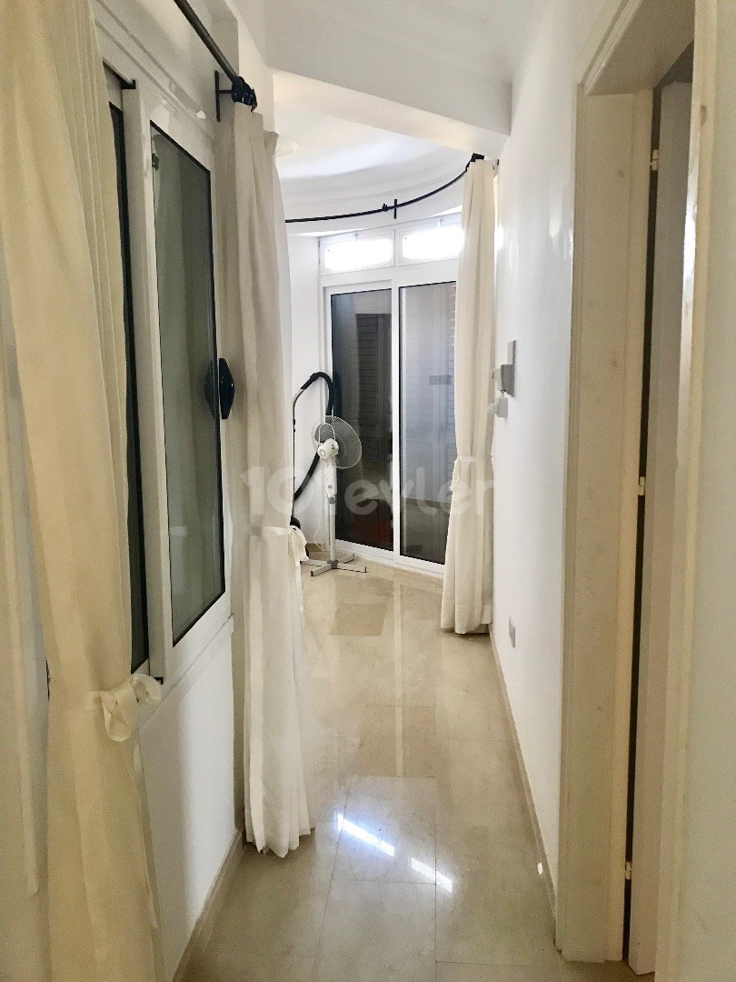 GIRNE-LAPTA , DENIZ KENARINDA MUSTAKIL VILLA , 6 YATAK ODALI , HAVUZLU ,MANZARALI TEL : 0542 867 1000 ONER