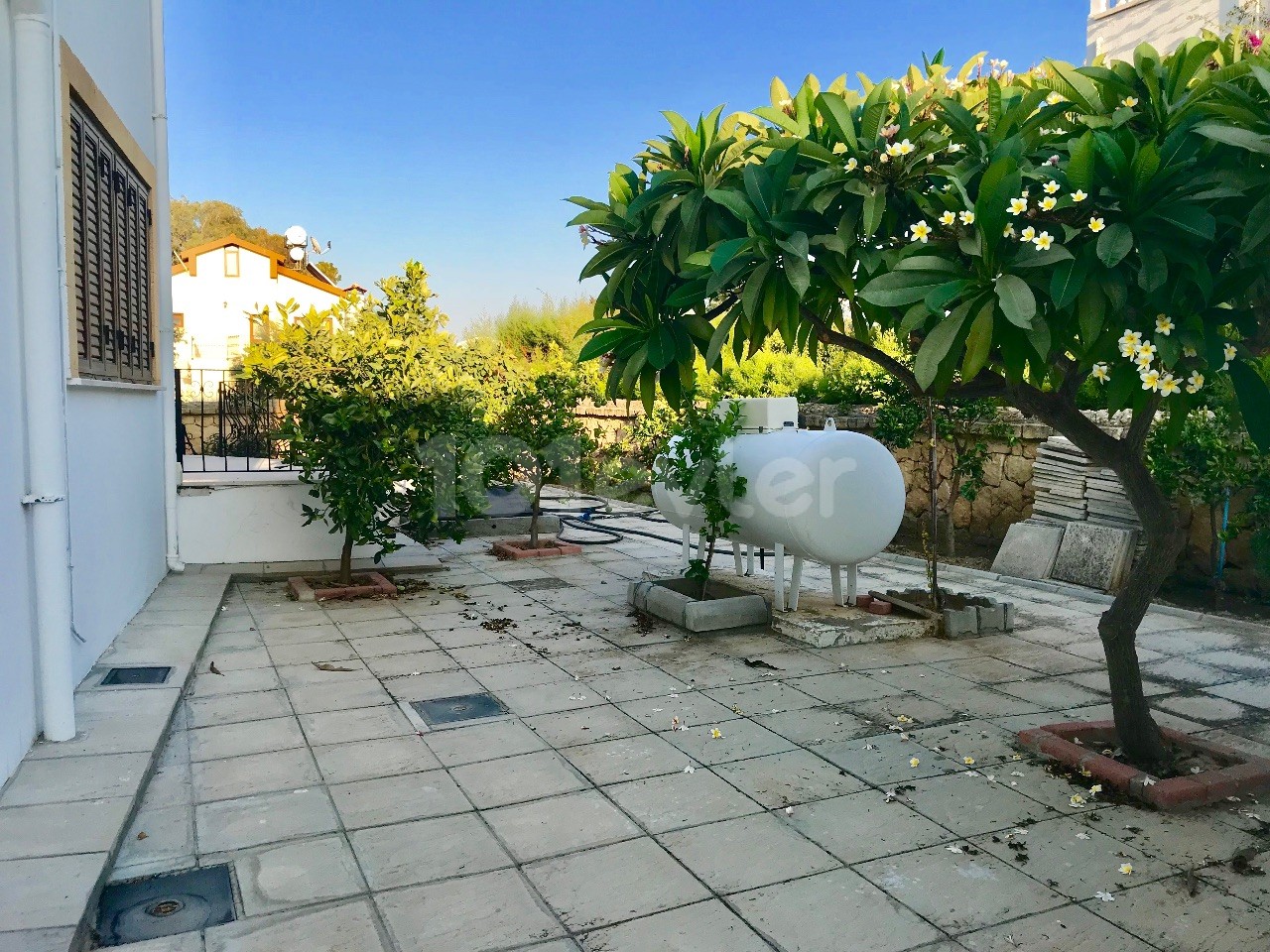 GIRNE-LAPTA, MUSTAKIL VILLA AM MEER, 6 SCHLAFZIMMER , MIT POOL ,AUSSICHT TEL: 0542 867 1000 ONER ** 