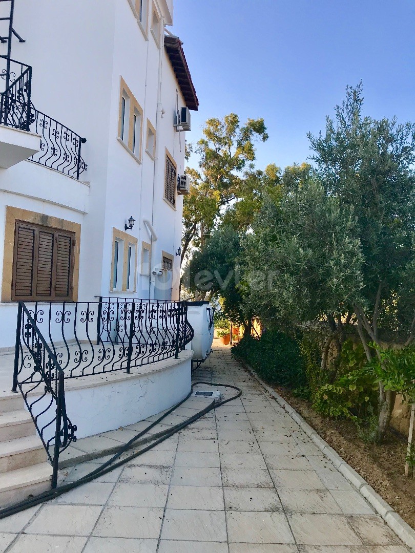 GIRNE-LAPTA , MUSTAKIL VILLA BY THE SEA , 6 BEDROOMS , WITH POOL , WITH VIEW TEL : 0542 867 1000 ONER ** 