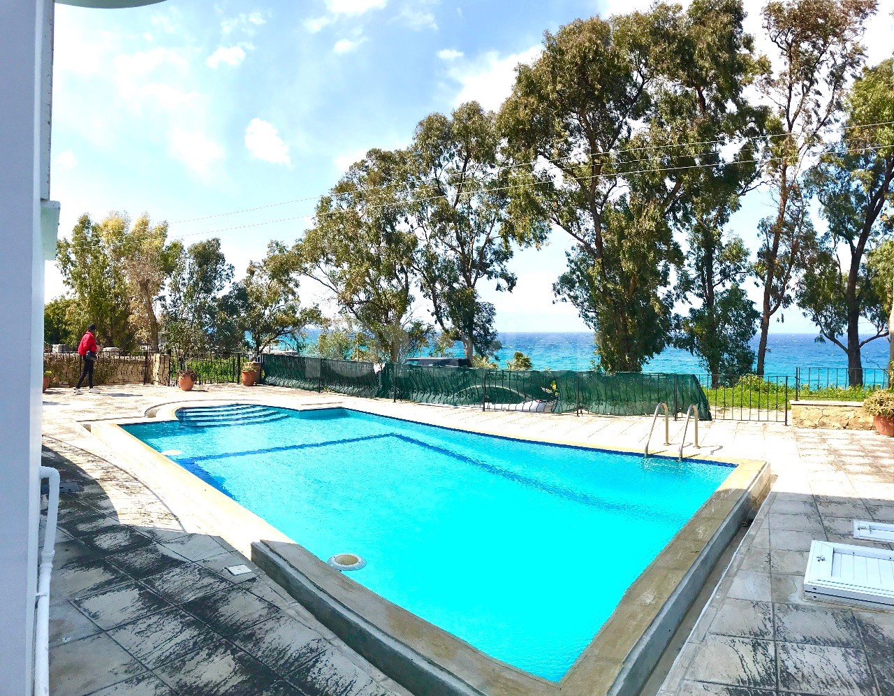 GIRNE-LAPTA, MUSTAKIL VILLA AM MEER, 6 SCHLAFZIMMER , MIT POOL ,AUSSICHT TEL: 0542 867 1000 ONER ** 