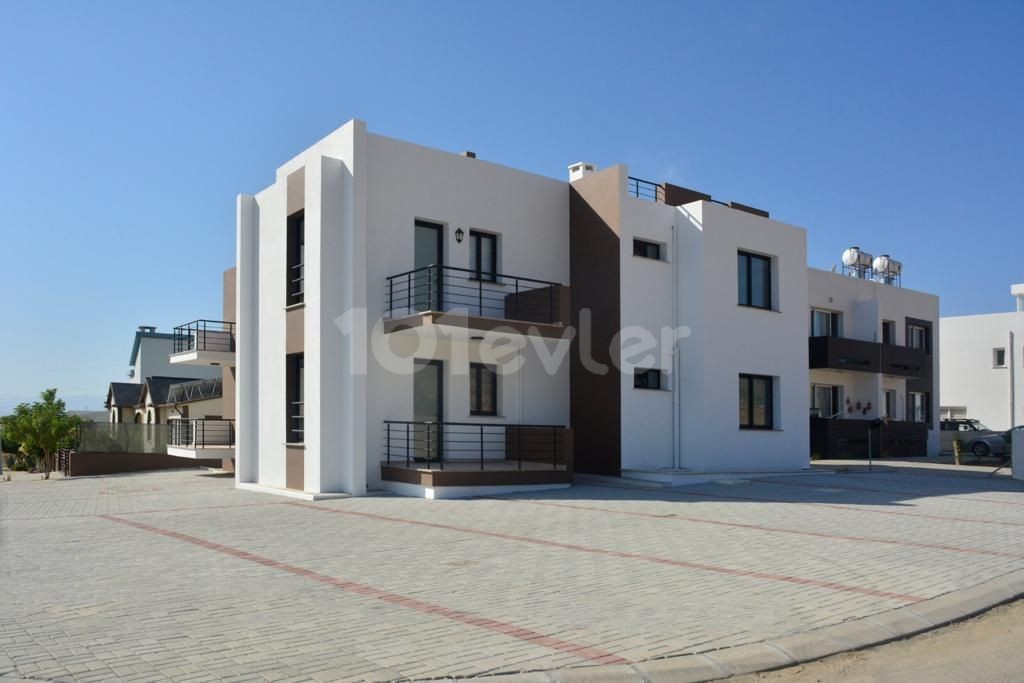 2+1 NEUE WOHNUNG ZUM VERKAUF IN KYRENIA BOSPORUS ** 