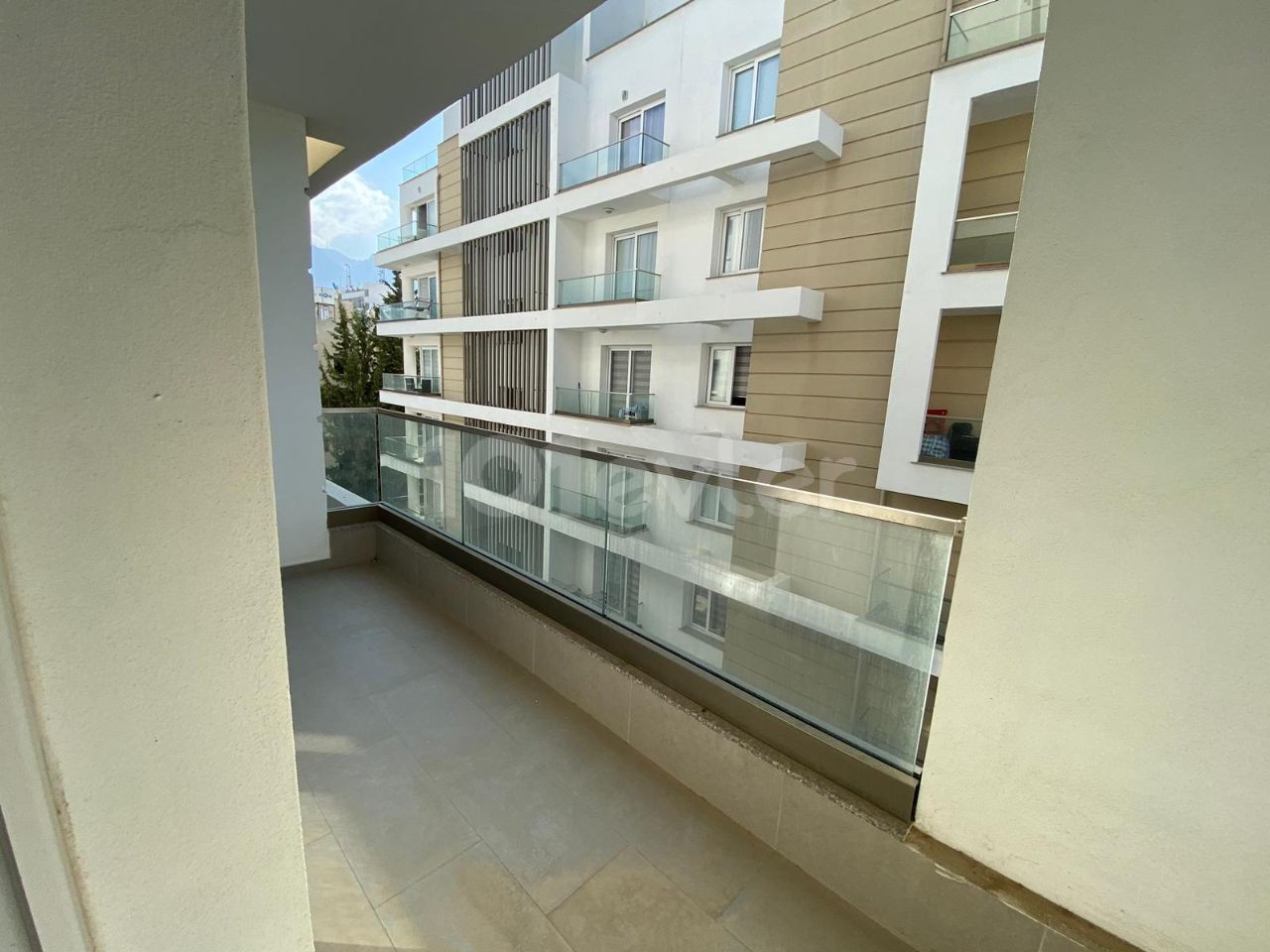 3+1 NEW FLAT FOR SALE IN KYRENIA CENTER