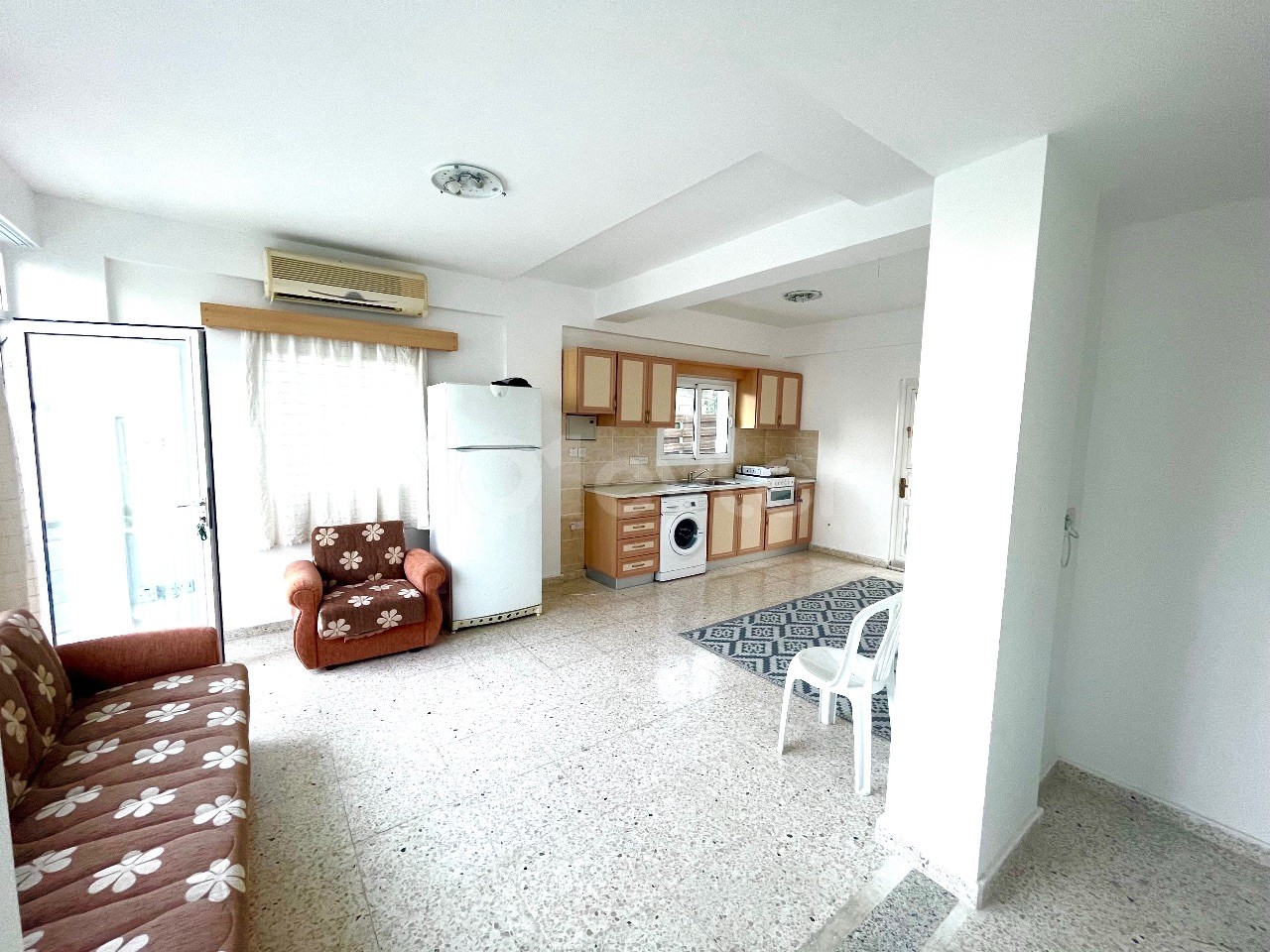 GIRNE LAPTA ,FIYAT DUSTU !!!!! 150000 GBP !!! 3 BUNGALOW  HAVUZLU SADECE 150000 GBP, DENIZ VE DAG MANZARALI  