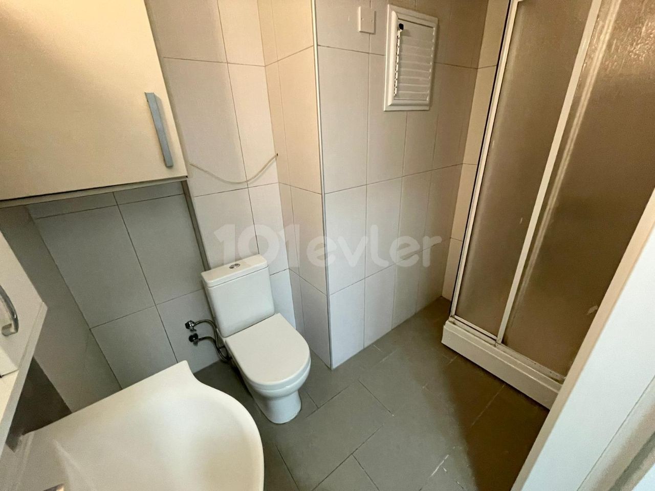 2+1 Flat For Sale In Kyrenia Center