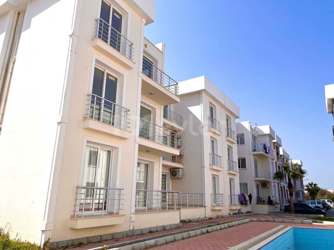 CIRNE LAPTA , NEWLY FINISHED READY , COMMUNAL POOL , 2+1 APARTMENT , CLOSE TO EVERYWHERE , SPACIOUS LIVING ROOM , MODERN KITCHEN CABINETS ,