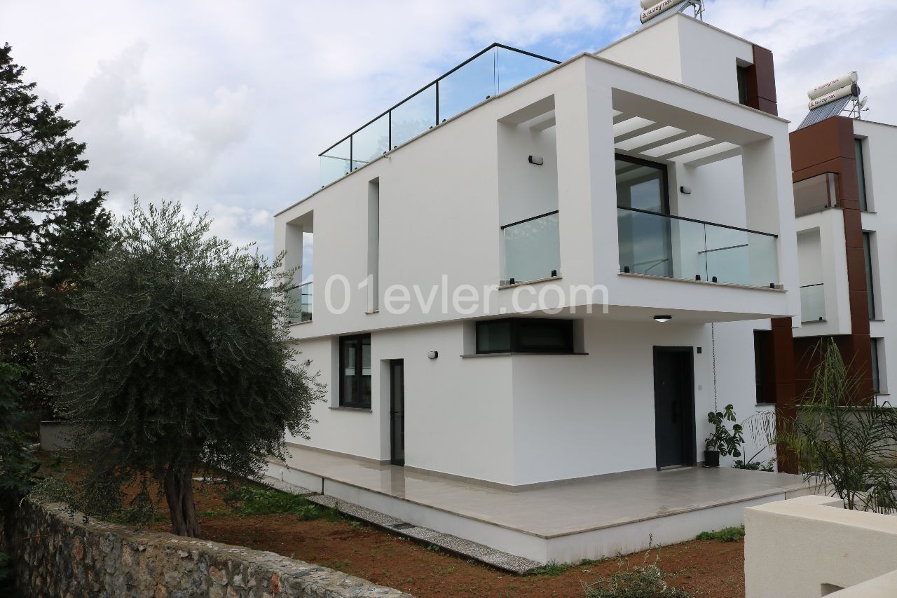 KYRENIA-OZANKÖY FINAL UNIVERSITY DISTRICT 2 + 1 PRIVATE VILLA ** 