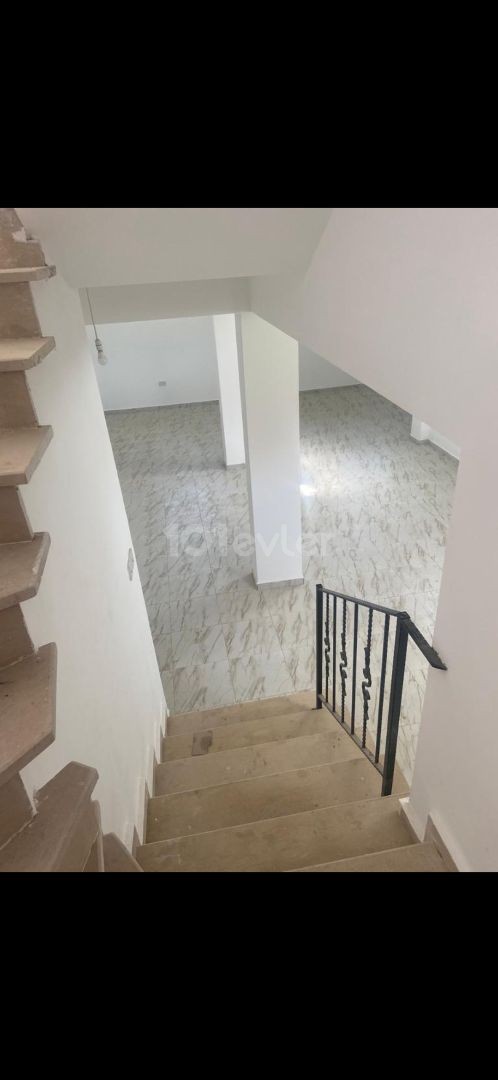 Şok fiyata 6+2 villa , Karşıyaka'da