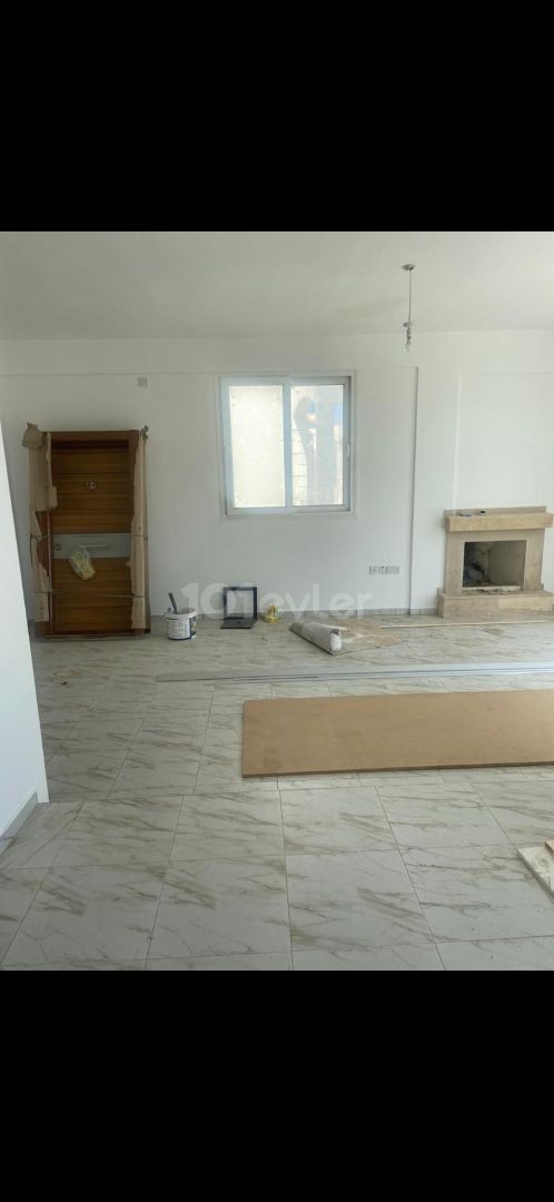 Şok fiyata 6+2 villa , Karşıyaka'da