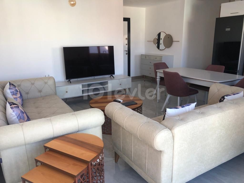 2-BEDROOM FLAT IN A WELL-KEEPED COMPLEX IN KYRENIA CENTER