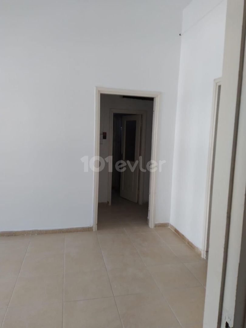 Flat For Rent in Gönyeli(2 minutes walk to main road)