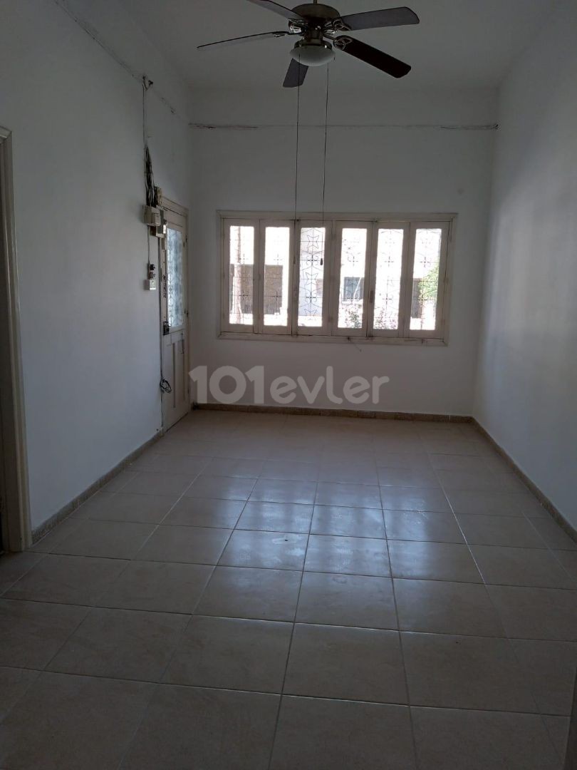 Flat For Rent in Gönyeli(2 minutes walk to main road)