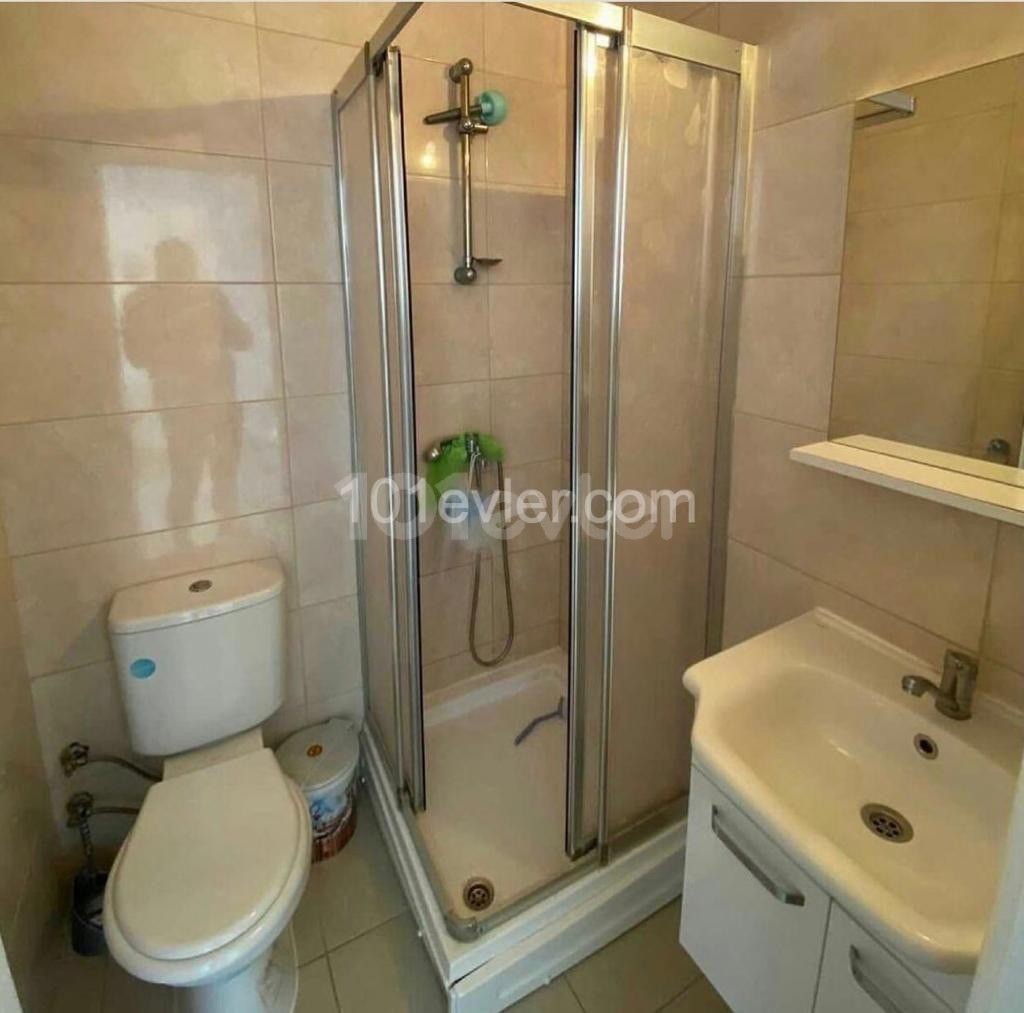 1+1 Flat For Rent in Gönyeli - Female Student Preferred (للبنات - شقة ١+١ للإيجار في الغونيلي)