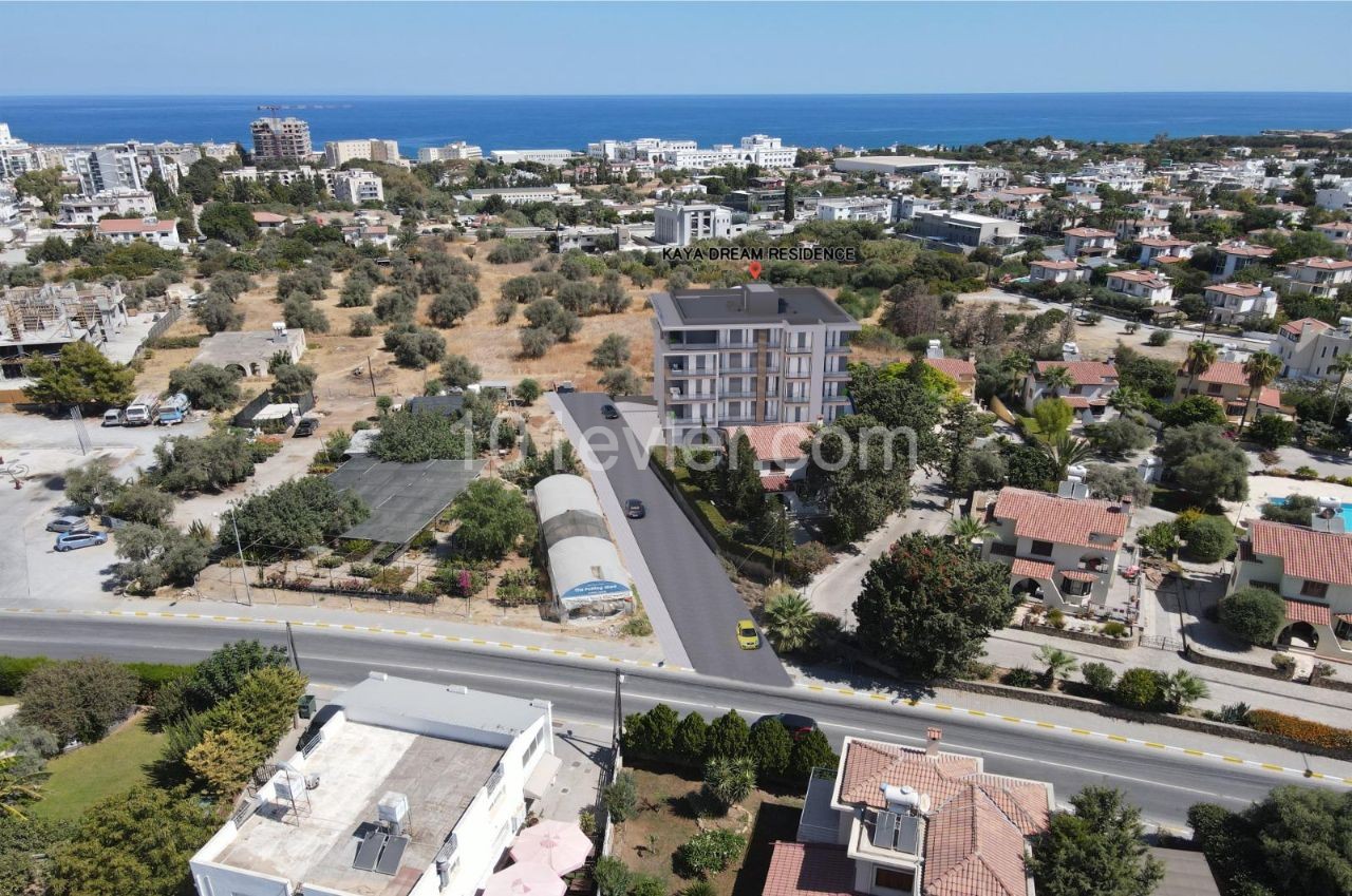 Girne Bellapais de Süper Lüx, daireler jeneratörlü kapalı otoparkı  deniz ve dağ manzaralı 1+1 ve 3+1 satılık   3+1 196000 1+1 120000  