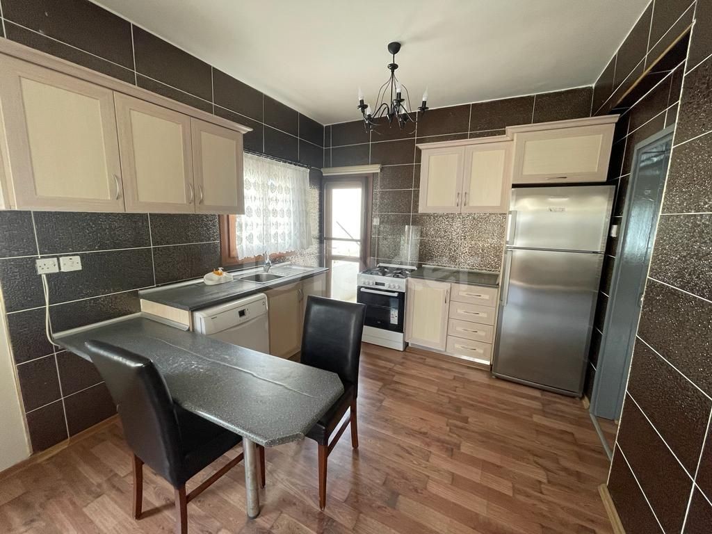 3+1 Fully Furnished Flat for Rent Behind Gloria Jeans in Kyrenia Center