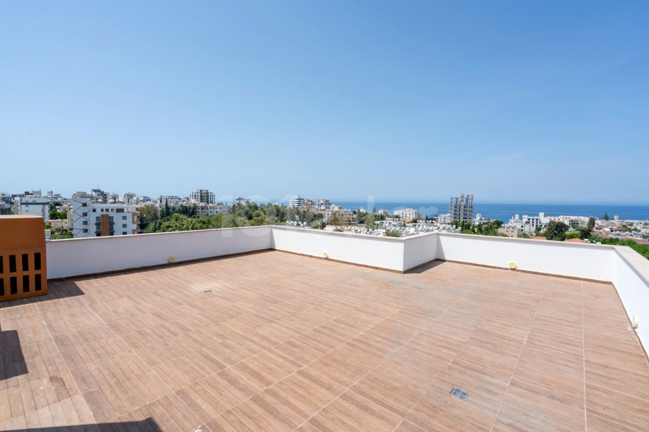 2+1 Penthouse for Rent with Sea View in Kyrenia Center