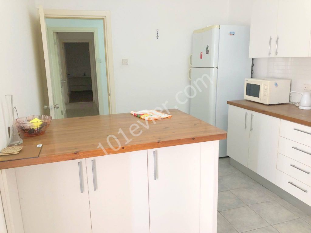 Aylık ödemeli ORTAKÖYDE FULL EŞYALI KİRALIK DAİRE 