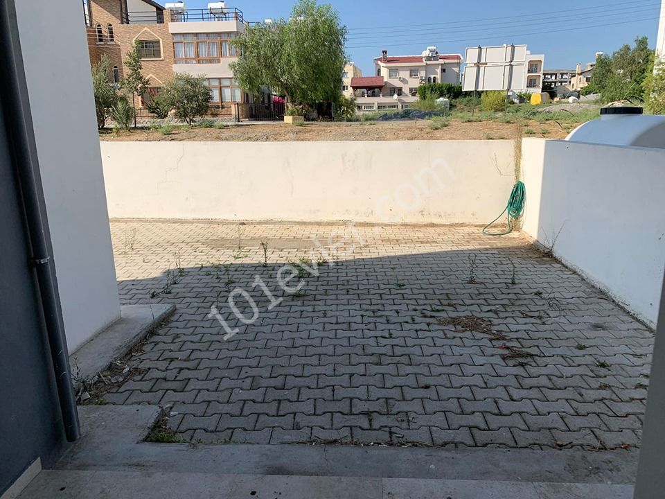 YENİKENTDE FULL EŞYALI ZEMİN KAT DAİRE 