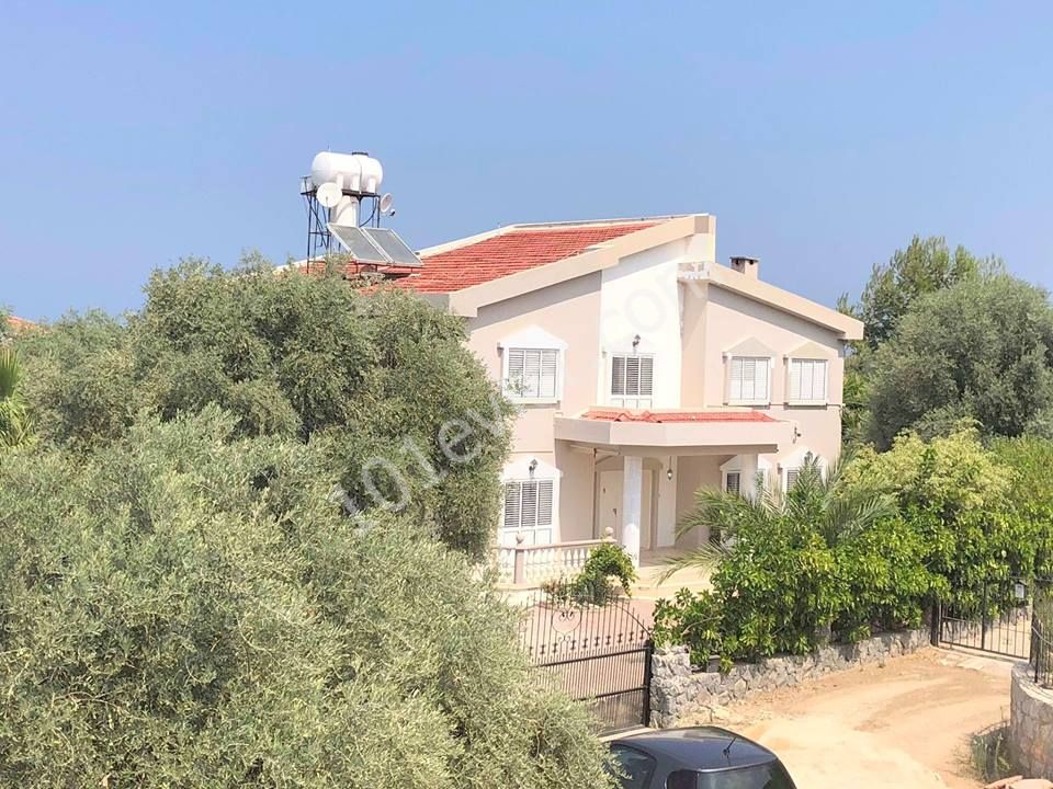 Detached House For Sale in Çatalköy, Kyrenia