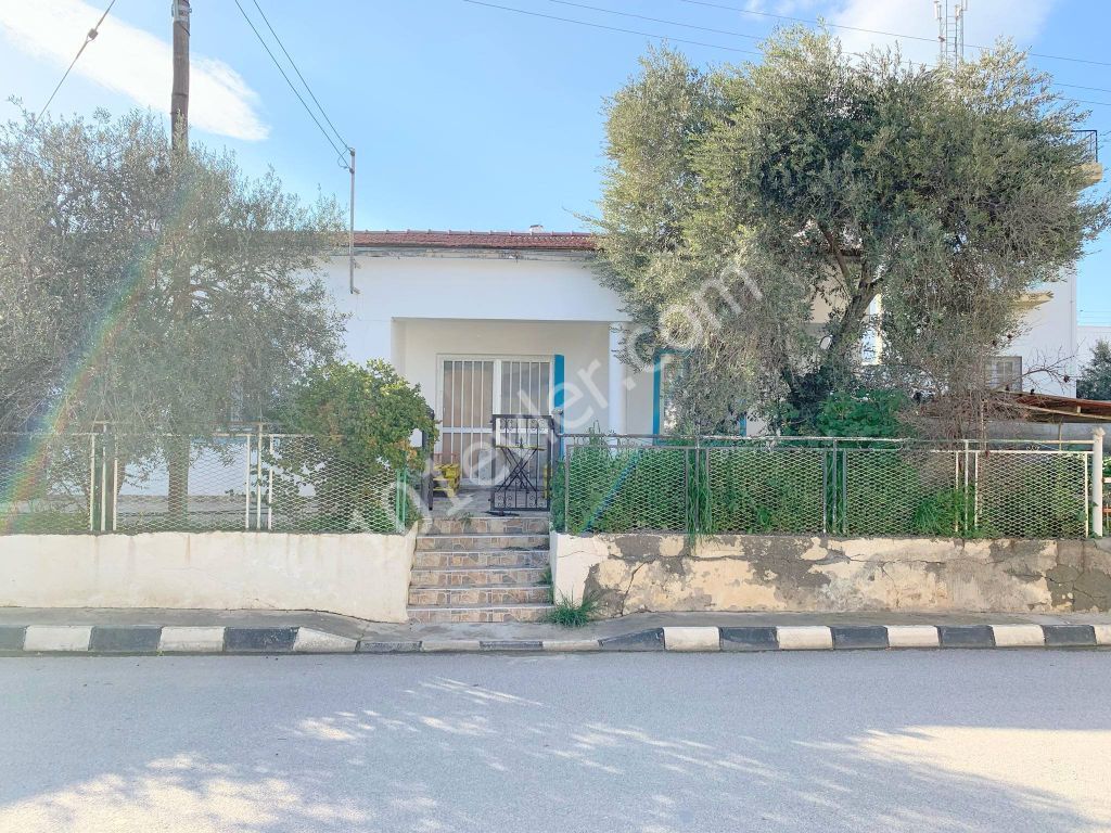 Detached House For Sale in Alayköy, Nicosia