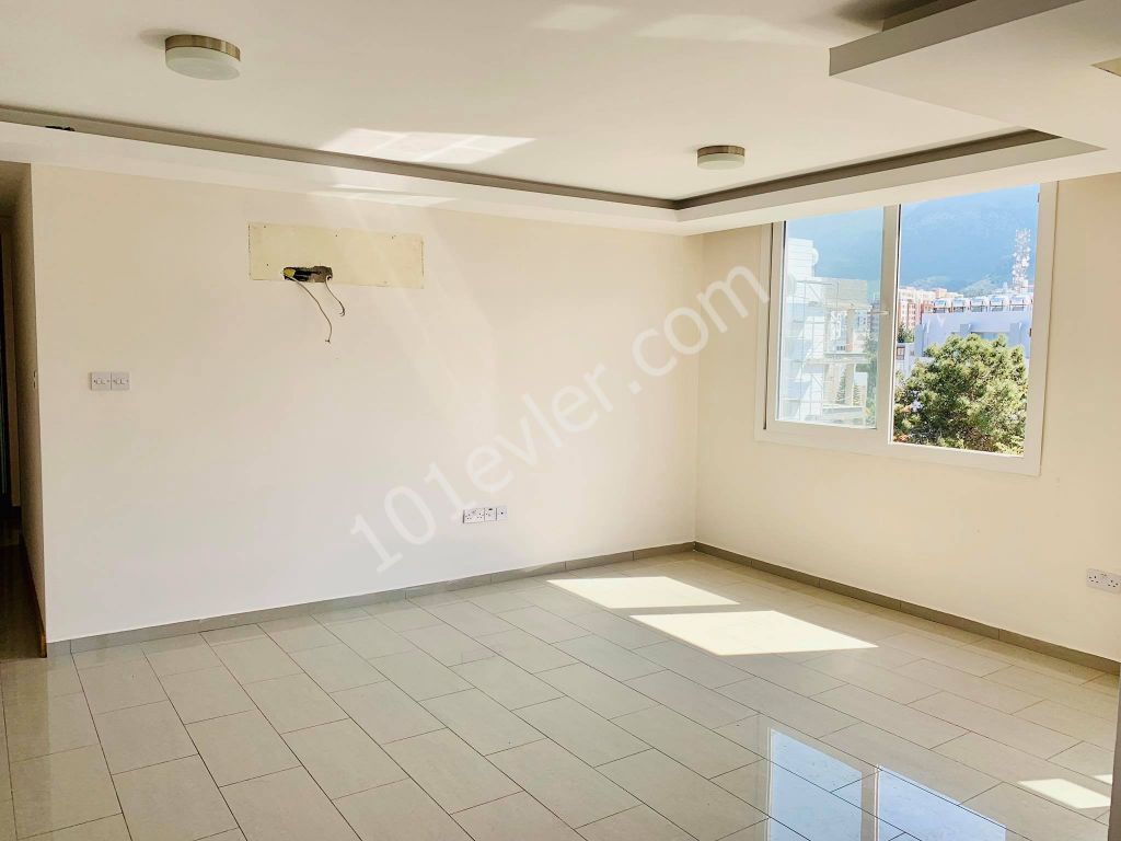 Flat To Rent in Girne Merkez, Kyrenia