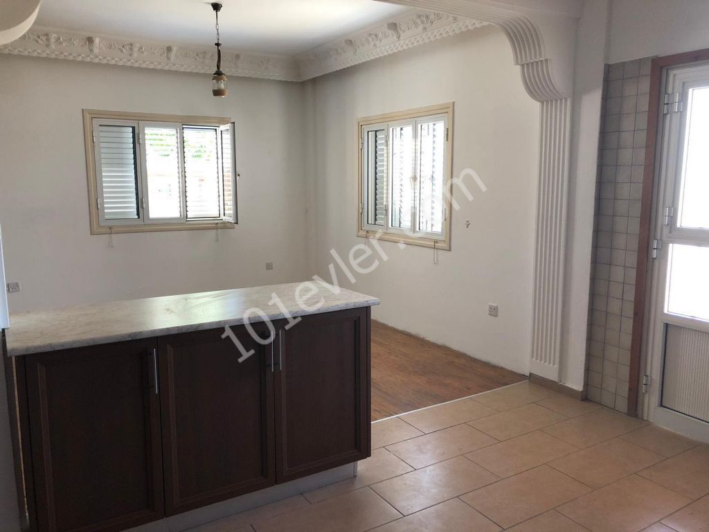 Detached House For Sale in Minareliköy, Nicosia