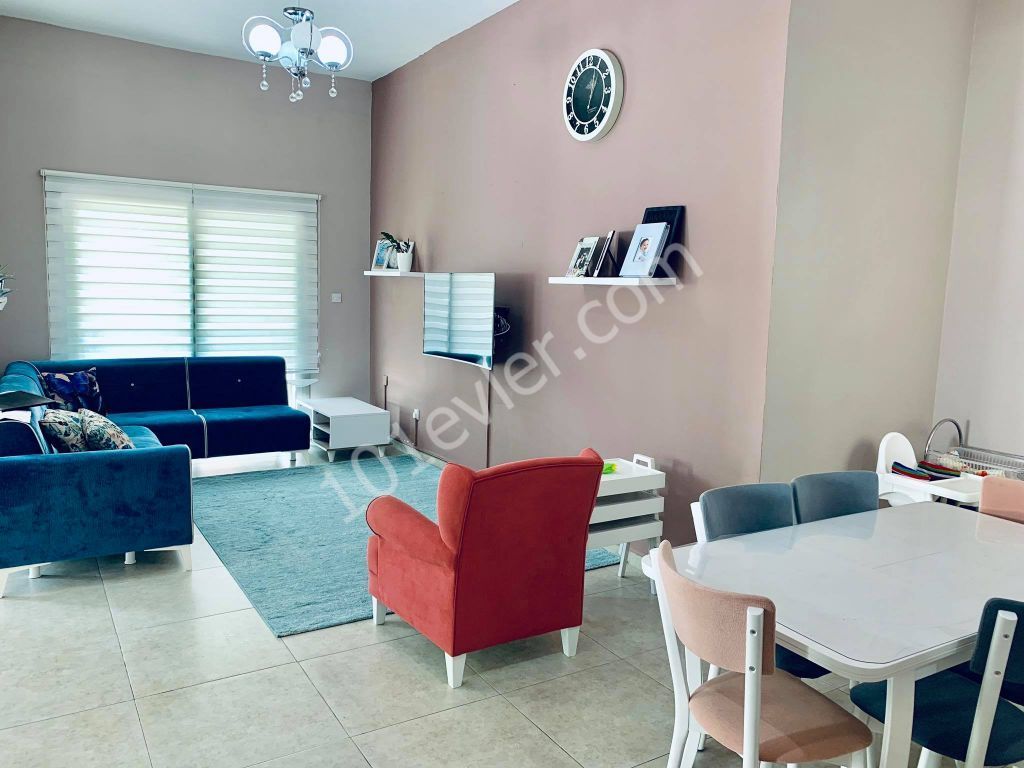 Flat For Sale in Küçük Kaymaklı, Nicosia