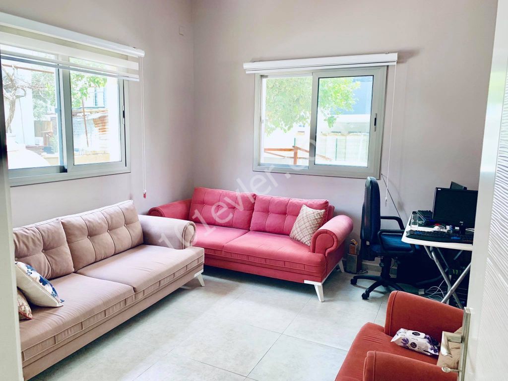 Flat For Sale in Küçük Kaymaklı, Nicosia