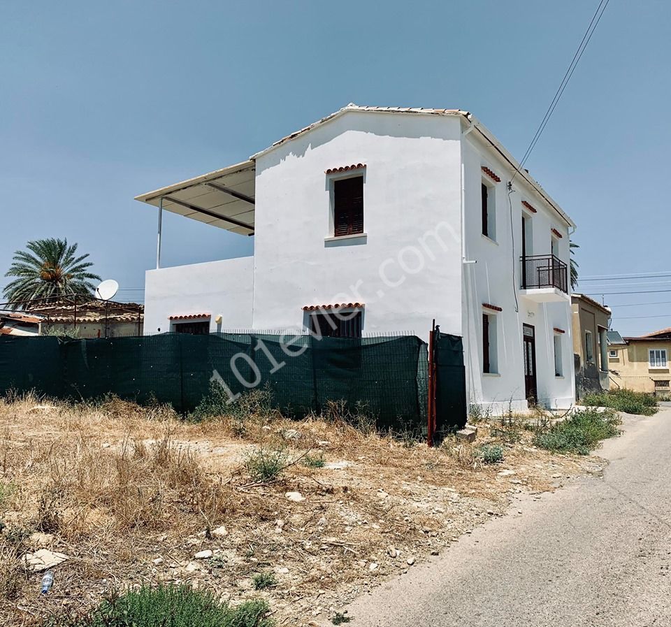 Detached House For Sale in Meriç, Nicosia