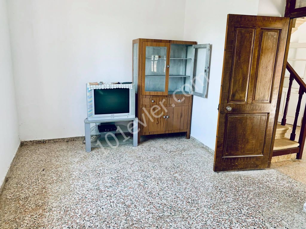 Detached House For Sale in Meriç, Nicosia