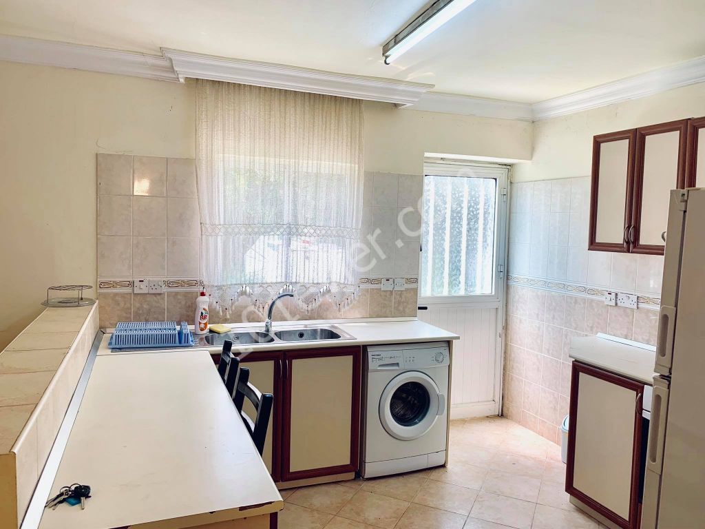 Detached House For Sale in Küçük Kaymaklı, Nicosia